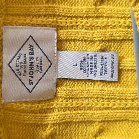 St. John's Bay Yellow Pullover Sweater. Size Large - Picture 7 of 8